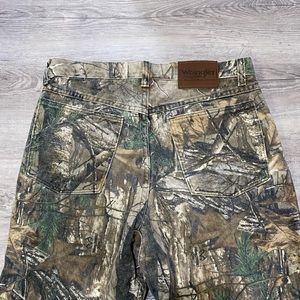 ❌SOLD❌ Wrangler Pro Gear Camo Pants 32x34